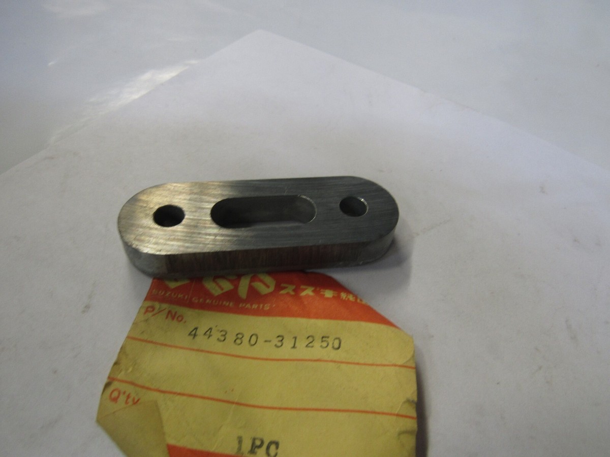 NOS SUZUKI GT750 74-77 LMAB USED FUEL PETCOCK SPACER PT