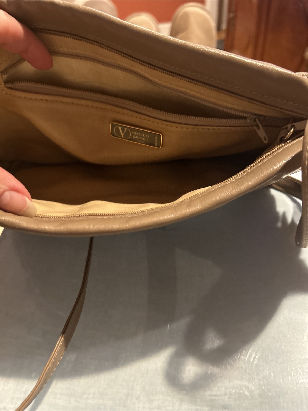 Valentino Garavani Les Sacs Toupe Shoulder Bag thumbnail 6