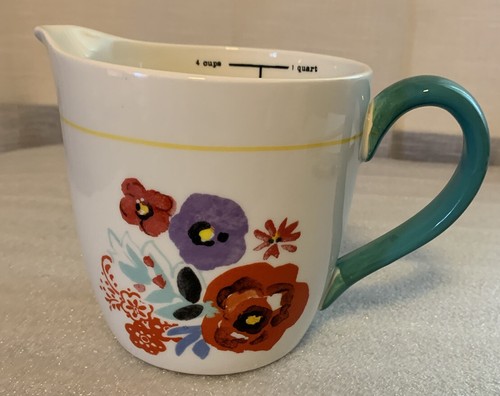 Jarra medidora floral de 4 tazas The Pioneer Woman Flea Market 32 OZ - Imagen 3 de 9