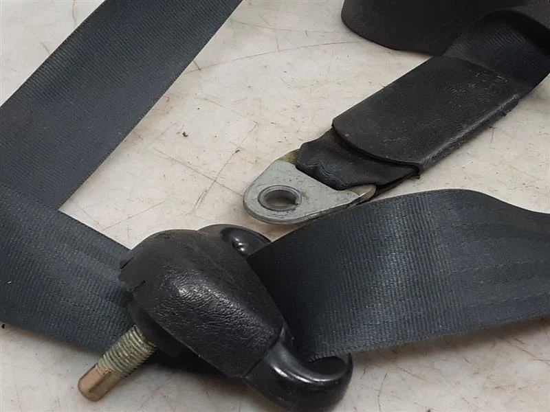 Jeep TJ Wrangler Passenger Rear Seat Belt Retractor 2003 2004 2005 2006 90129 Foto 3 de 4