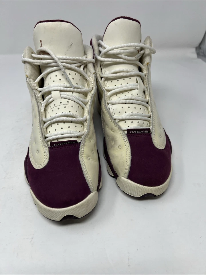 Talla 4Y - Jordan 13 Retro Burdeos Granate Crema Gamuza (439358-112) Foto 3 de 4