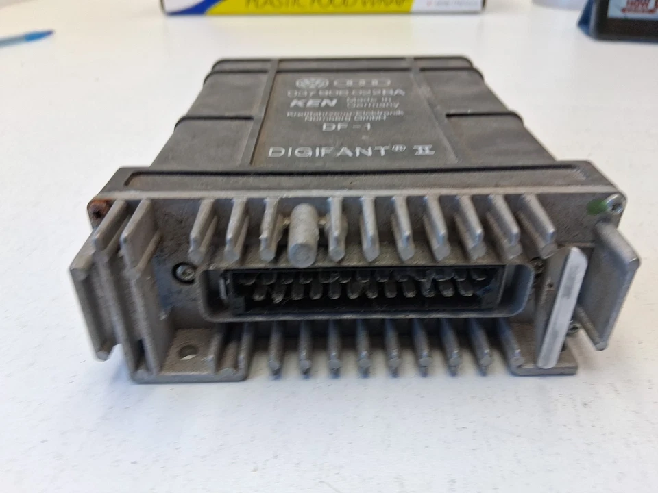 1988-1990 Volkswagen Jetta/Golf Engine Control Module 037 906 022 BA - Image 2 of 4