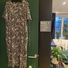 Summer Dress Size 10 12 14 bnwot MIDI T shirt Nutmeg Holidays Going out 