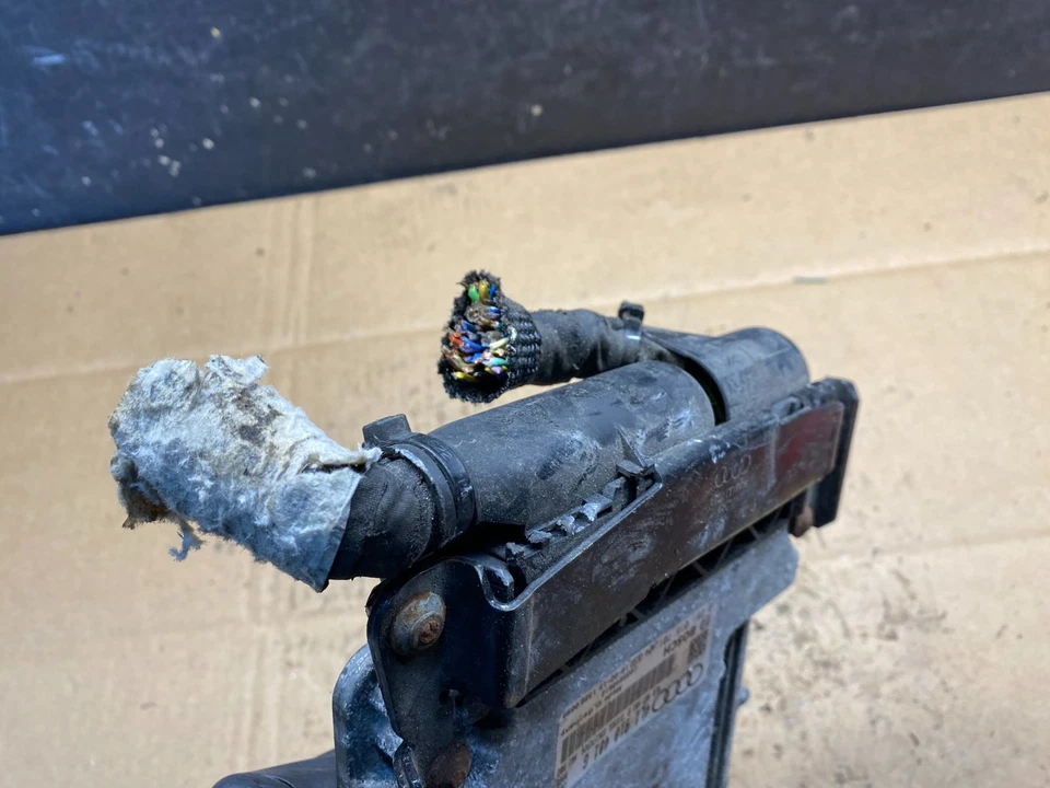 Audi Q7 2010 2011 2012 motor 3,0 L computador ecu pcm ecm pcu fabricante de equipos originales r4569 DG Foto 4 de 4