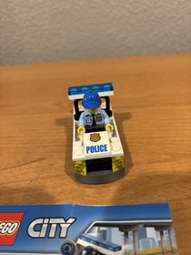 lego city police car and crook pursuit 60041 and 30352