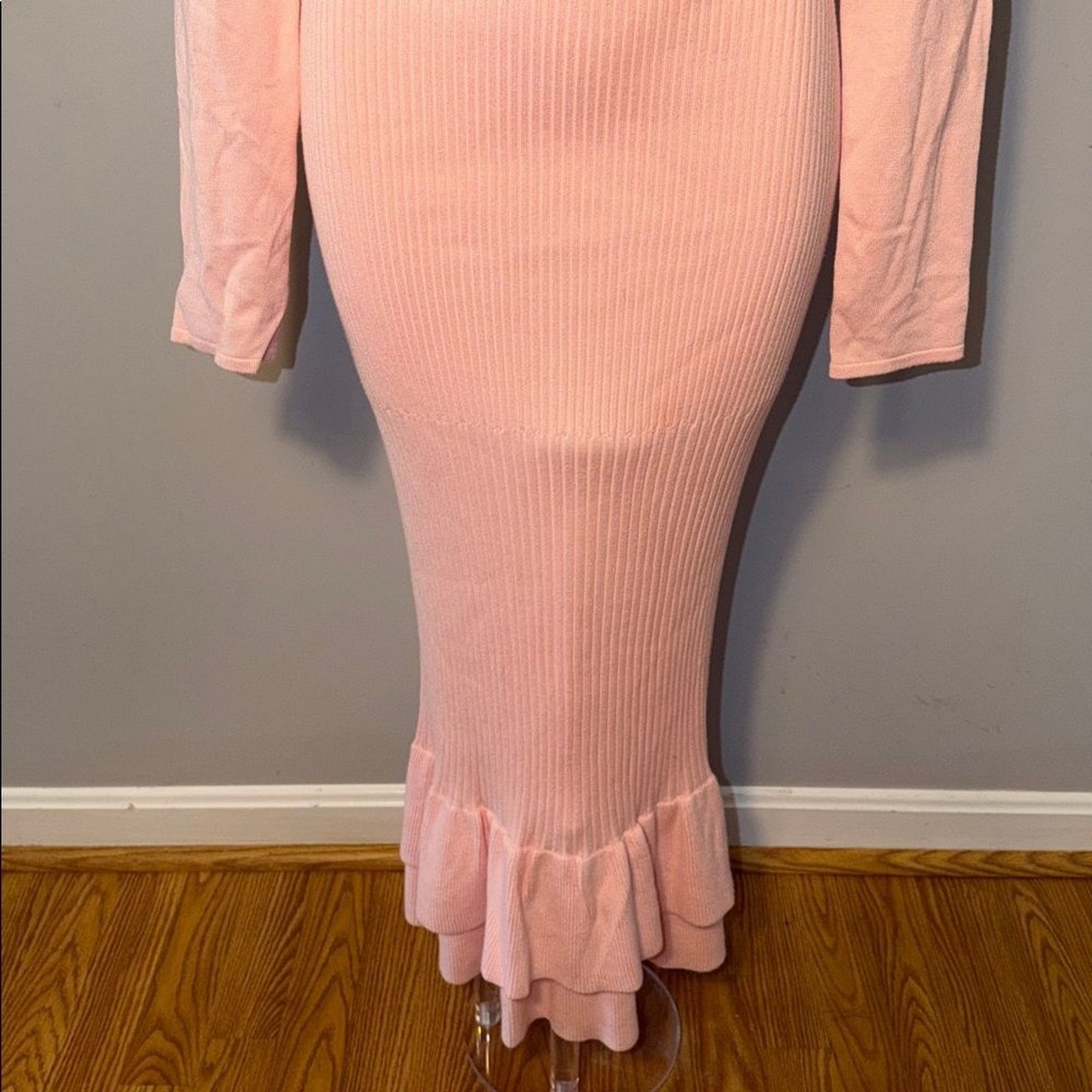 Lovers and Friends Ladies Wrenna Rosette Midi Dress in Blush Pink. Large. View 5