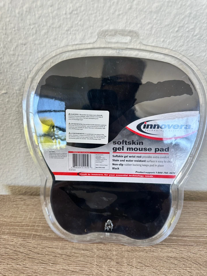 New Sealed Innovera Softskin Gel Mouse Pad with Wrist Rest IVR-51450, Black - Image 2 of 2