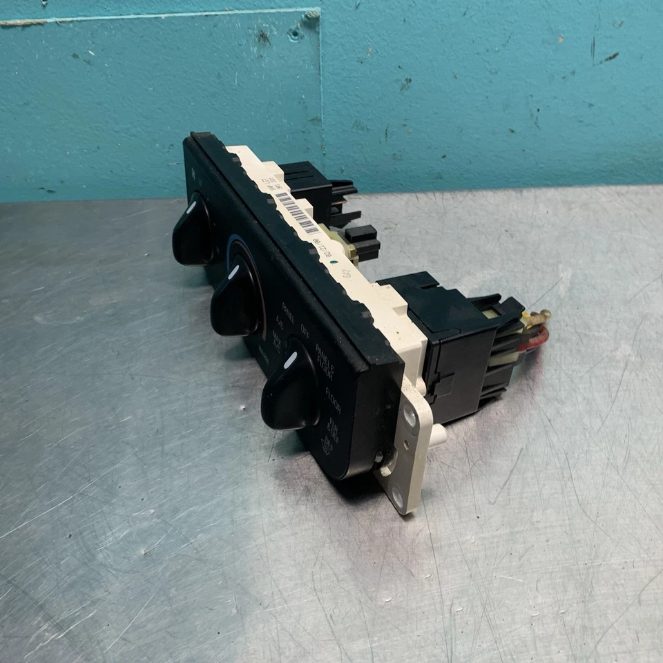 Оригинальный блок климат-контроля температуры кондиционера для Ford F150 F250 Expedition 1997-2004 годов выпуска - Изображение 3 из 4