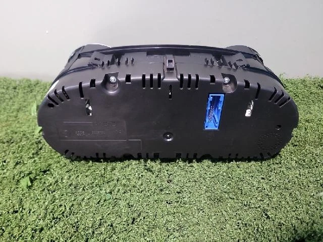 Volkswagen Golf 2010 grupos de instrumentos 5K0920870E Foto 2 de 4