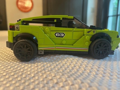 Lamborghini Urus SPEED CHAMPIONS ST-X Almost Complete with Figure
