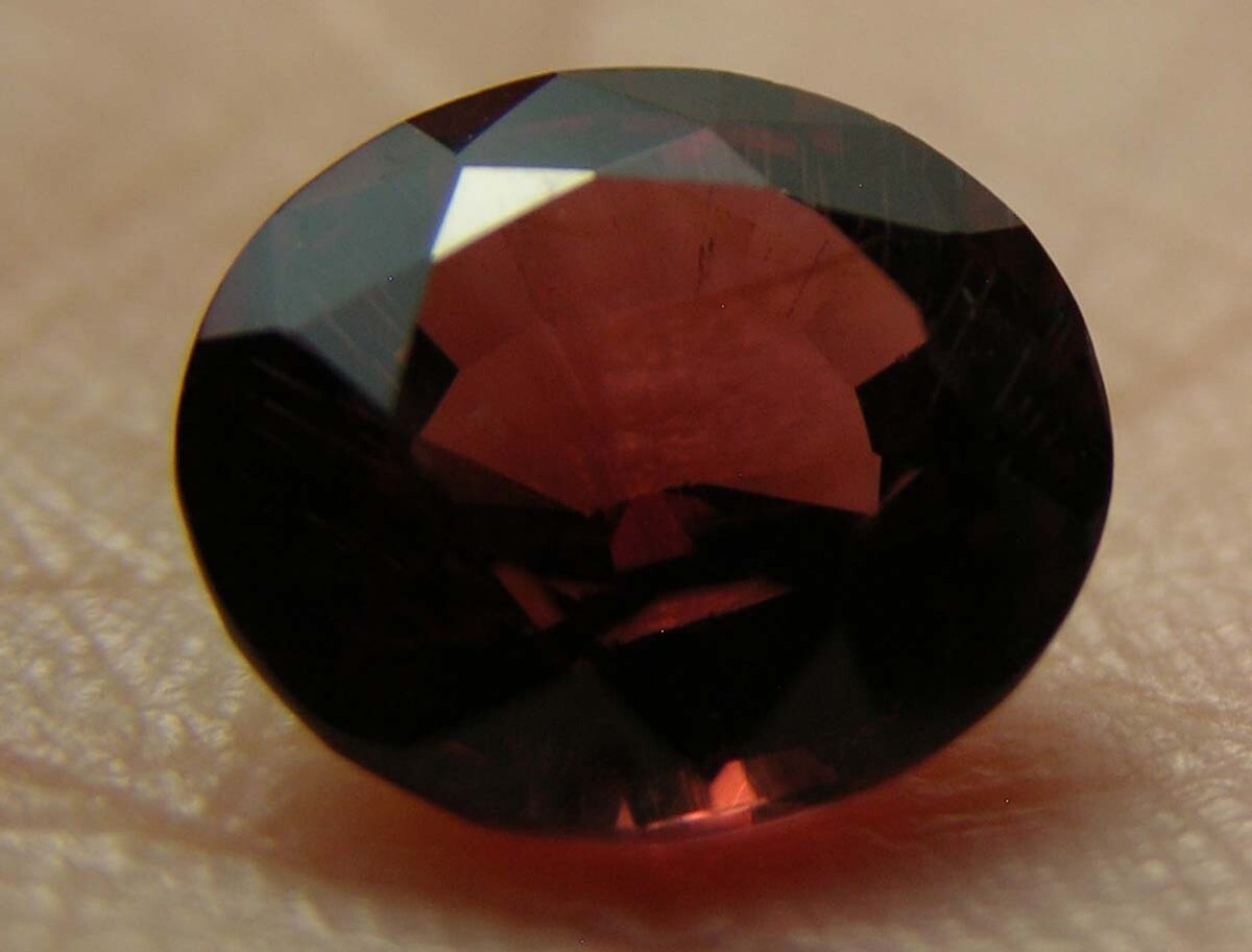 92 2.60ct Vietnam 100% Natural Spinel Gemstone 0.50g 8.50 X 8.00 X  