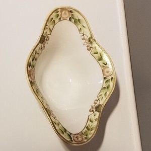 Antique 1911 Meiji era Hand Painted Nippon Noritake Decorative Bowl