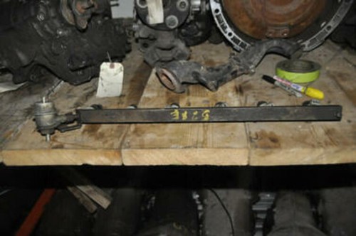 1) DD BMW 13531274550 OEM (USED) FUEL RAIL WITH REGULATOR & INJECTORS M20 1981 - Picture 7 of 23