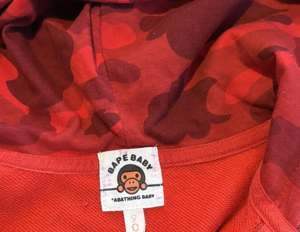 A BATHING APE (BAPE) Felpa con cappuccio BAPE A Bathing Ape bambino ragazzo ragazza taglia 90 rossa logo mimetico