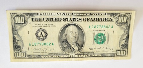 1990 $100 One Hundred Dollar Bill, Federal Reserve Note, Serial # A18778802A - Picture 1 of 2