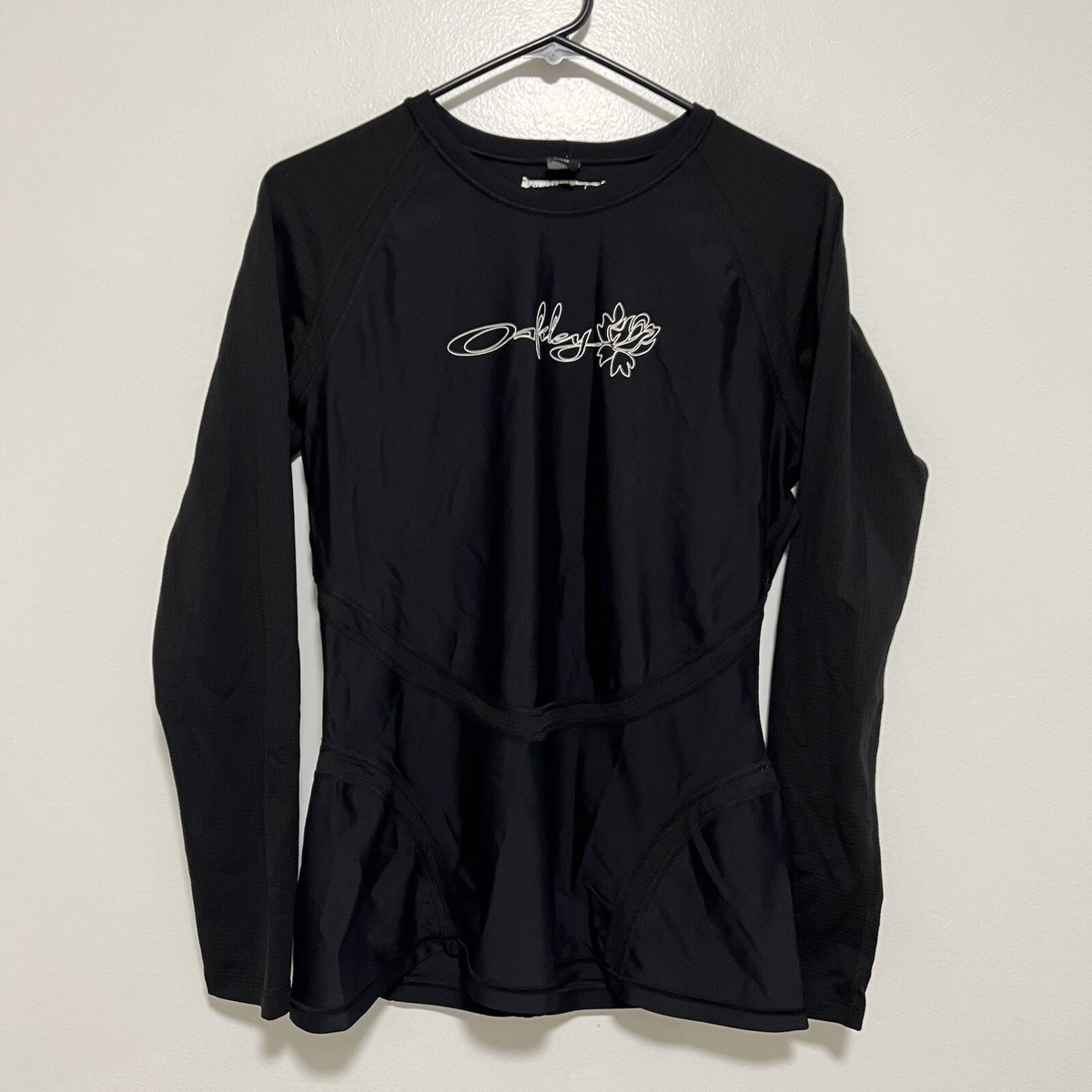 トップス archive OAKLEY A long sleeve t-shirt Oakley - Pleasant Long Sleeve Mock 6 | HBX - Globally