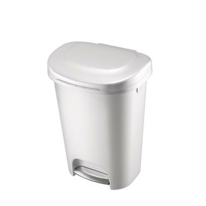 Step on Trash Can 13 Gal Rubbermaid Waste Garbage Bin ...