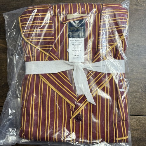 POTTERY BARN TEEN HARRY POTTER UNISEX ADULT SIZE S GRYFFINDOR PAJAMA SET - Picture 3 of 7