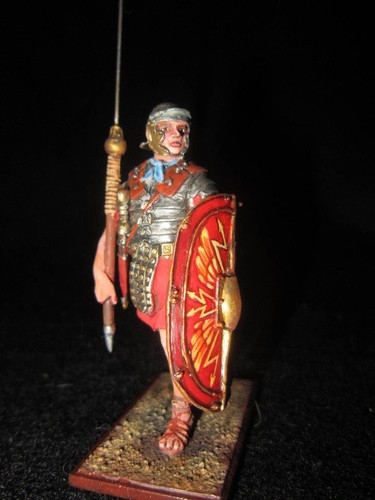 St. Petersburg. Amber. Roman Marching  w/Pilum & Shield. 54mm. - Bild 4 von 4