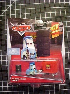 DISNEY CARS PIT CREW MEMBER GUIDO PIT CREW 95 SERIES DISNEY CARS PIT CREW MEMBER GUIDO PIT CREW 95 SERIES