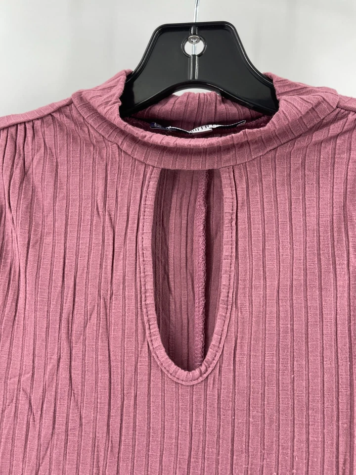 Blusa Top Para Mujer Jennifer Lopez Rosa Sin Mangas Tejida Cuello Alto Cerradura Talla M Foto 3 de 4