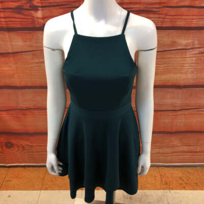 NWT THREE PINK HEARTS HUNTER GREEN DRESS SIZE MEDIUM