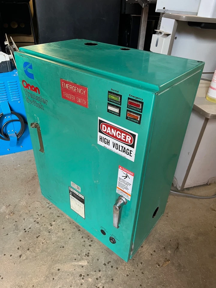 Interruptor de transferencia automático de montaje en pared ATS generador Cummins Onan OT70 70 amperios Foto 2 de 4
