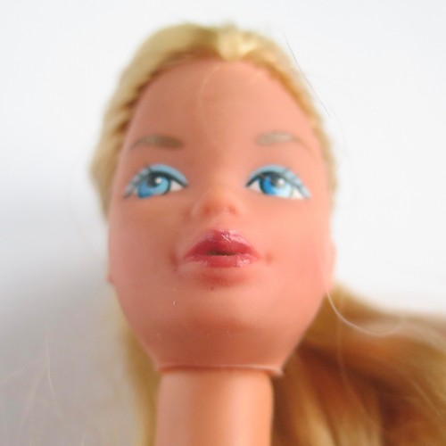 Barbie KISSING BARBIE #2597 WORKING | Vintage Mattel Doll - Picture 6 of 9