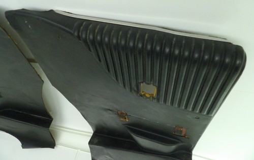 1966 Thunderbird Town Hardtop Landau ORIG BLACK INTERIOR REAR QUARTER PANELS - Foto 7 di 16