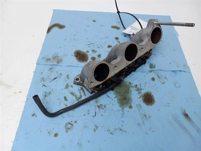 COLECTOR DE ADMISIÓN INFERIOR LADO DERECHO PARA HONDA ODYSSEY 2002 - 2004 Foto 4 de 4