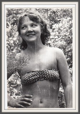 Beach Very pretty woman 23yo swimsuit Beauty bikini cheesecake Nice smile photo