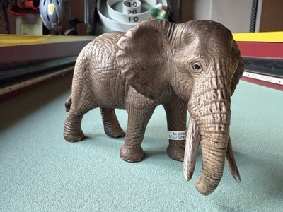Schleich African Elephant Female Cow Figure 14761  Wildlife Safari 2015 W/ Tag