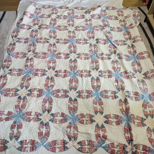 Doppelter Ehering handgenäht Patchwork Quilt 78" x 78" Vintage mit Vintage Gebrauchsspuren
