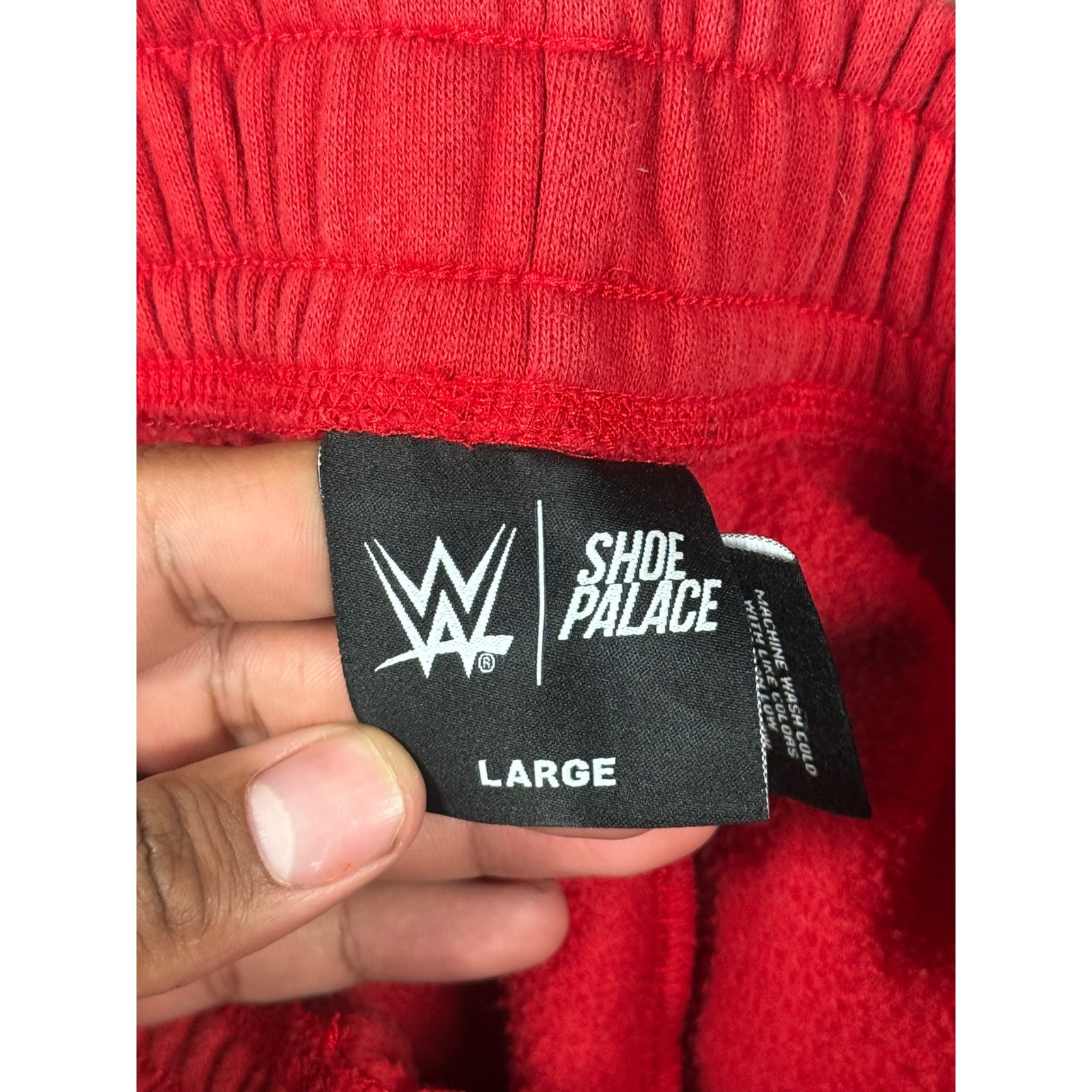 Hulk Hogan Hulkamania WWE Shoe Palace Red Shorts Mens Size Large thumbnail 2