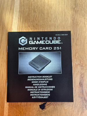 GameCube Manual - Memory Card - Multilingual | IM-DOL-A-M2K-EUR