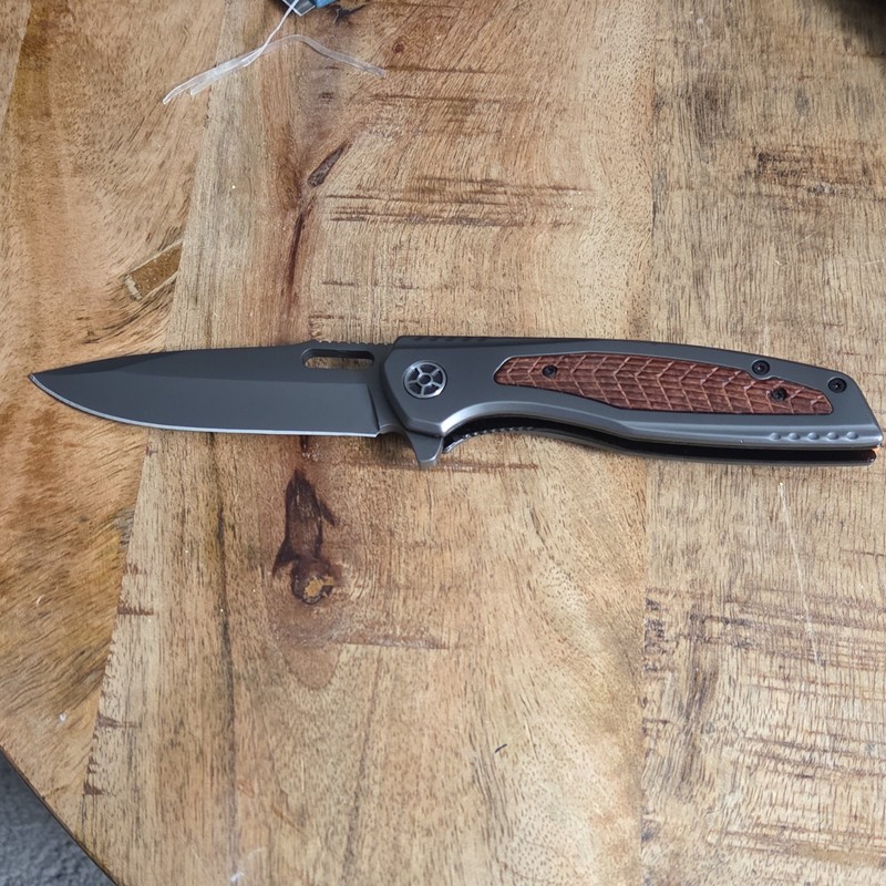 ElitEdge 10-B001GY Pocketknife 440C Stainless Steel Gray Brown Drop Point blade