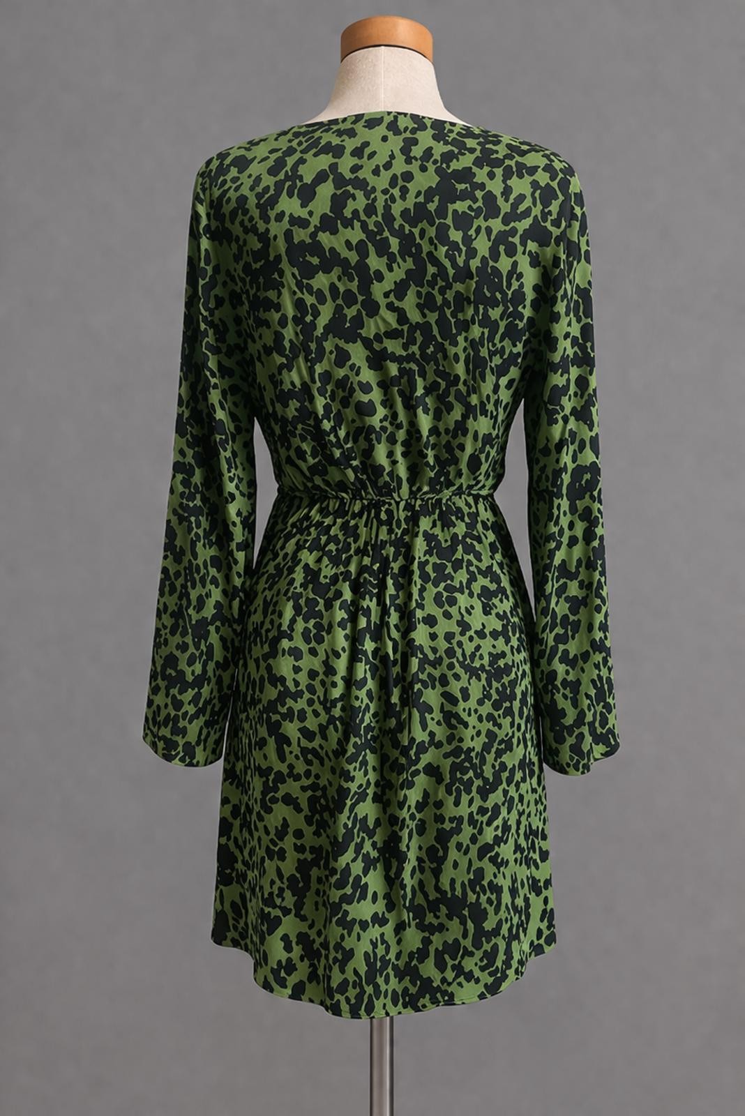 Women’s George Green Animal Print Wrap Dress Size 8 Long Sleeve V-Neck Mini image 2