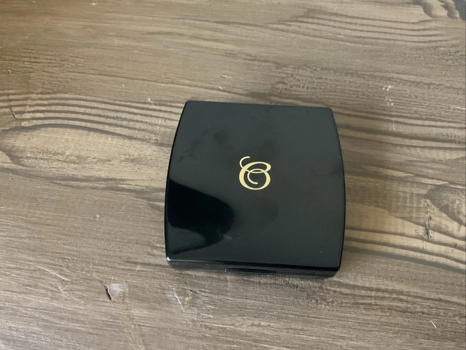 Beauticontrol Perfecting Wet/Dry Finish Foundation Desert Tan 6073-Discontinued - Image 2 of 3