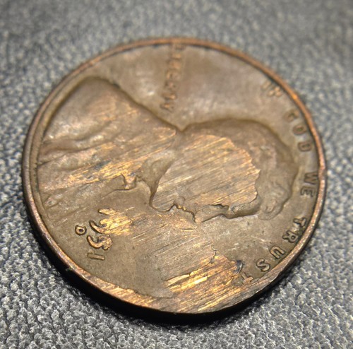 1951-D Scarred Lincoln Wheat Penny – STRIKE-THROUGH ERROR by Embedded Debris! - Picture 4 of 7