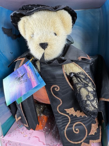 Disfraz de Halloween de bruja glamorosa de peluche Muffy VanderBear con etiquetas de pie, en caja - Imagen 4 de 6