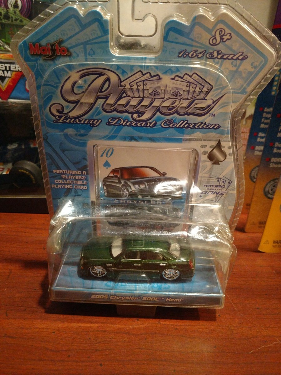 Maisto Playerz Luxury Diecast Collection 2005 Chrysler 300C Hemi