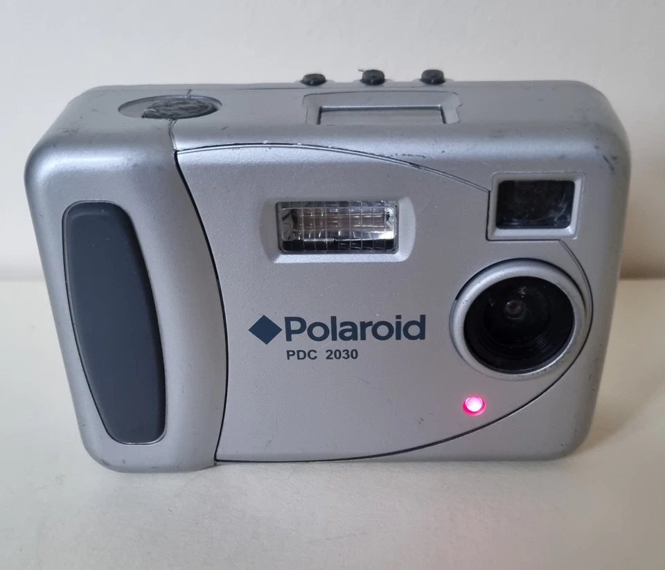 Polaroid PDC 2030 Compact Digital Camera 2.0MP - Distressed + Parts Only - Image 2 of 4