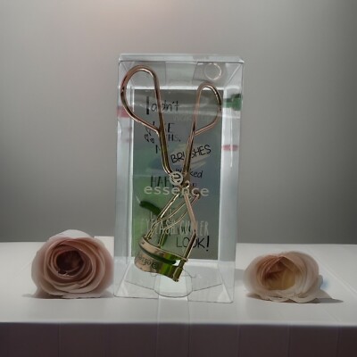 essence Eyelash Curler Wimpernzange Wimpernformer gold-farben + Ersatzgummi