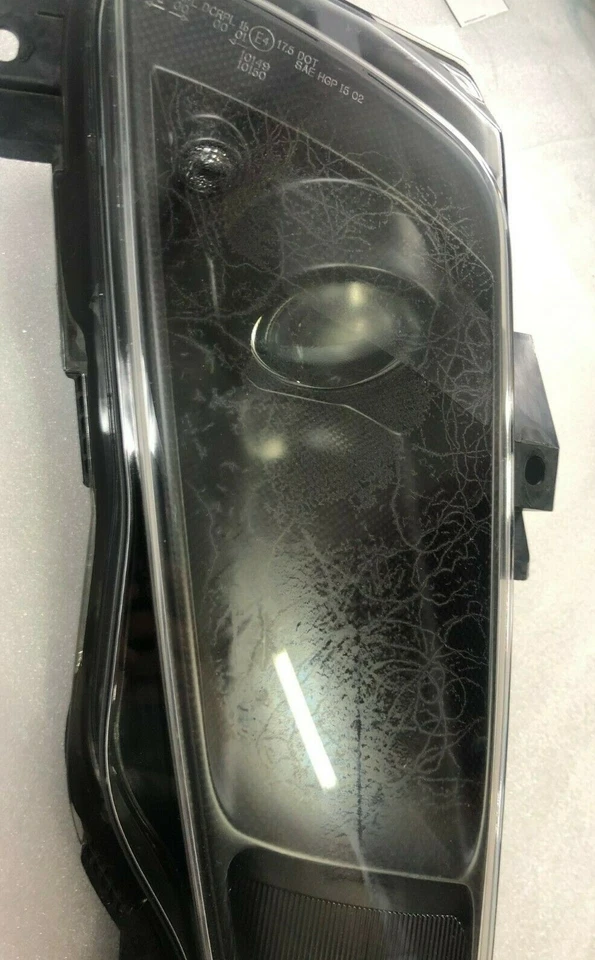 Ferrari Enzo, diestro, faro derecho, fibra de carbono gris, usado, P/N 185614 Foto 2 de 4