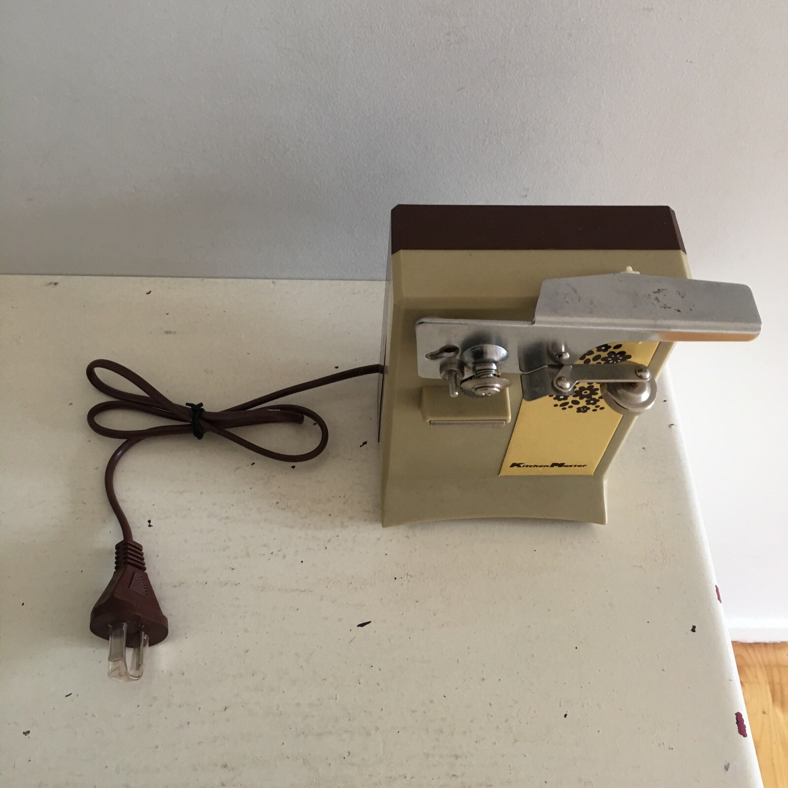 Vintage Retro 1970's Kitchen Master Electric Can Opener Knife Sharpener