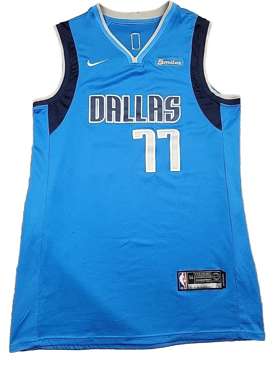 Dallas #77 luka dončić GameJersey M LUKA DONCIC #77 SIGNED DALLAS MAVERICKS AUTHENTIC ICON