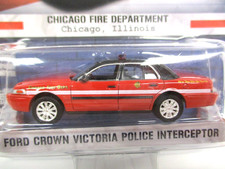 GREENLIGHT HOT PURSUIT - CHICAGO FIRE DEPARTMENT FORD CROWN VICTORIA INTERCEPTOR