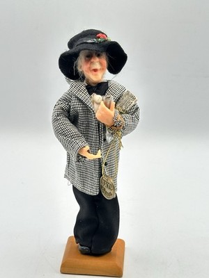 JKC 2005 Caroling Figure Sheet Music Jaqueline Kent Figurine Christmas Decor
