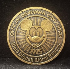 Official Disneyana Convention Mickey Mouse Walt Disney World Medallion 1995 RARE