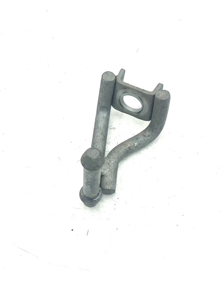 11-16 BMW 550I 535I F10 SOPORTE DE SUSPENSIÓN DE ESCAPE TRASERO DERECHO OEM Foto 4 de 4